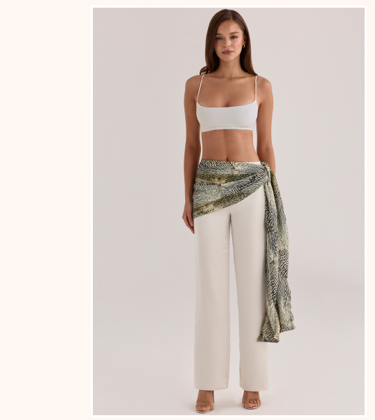 Mina sarong